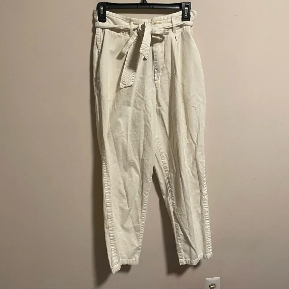 FREE PEOPLE High Waisted ‘90S Peg Paperbag Pants in Creme- Size 8